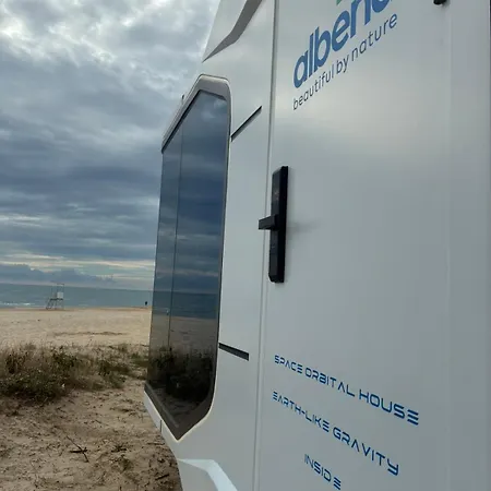 Campismo de Luxo Space Capsules *