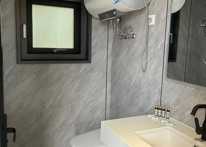 Luxe tent Space Capsules *