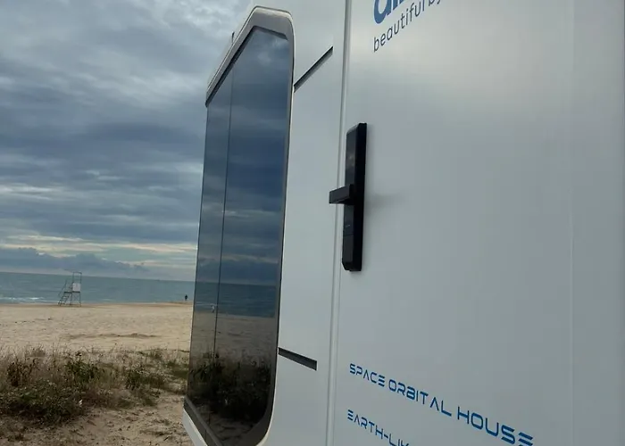 Luxe tent Space Capsules *